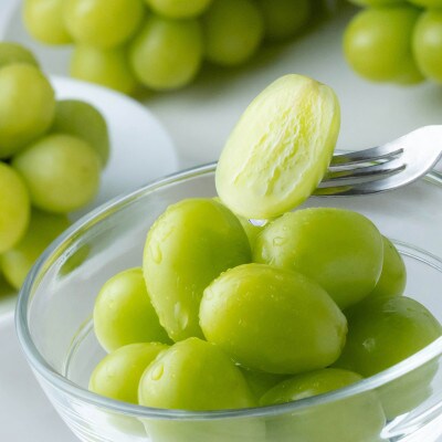 【2026年発送】岡山県産シャインマスカット　約1.3kg・2〜3房(クール便)【配送不可地域：離島】【1614355】