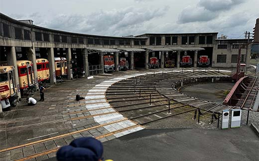 【津山・因美線】鉄道遺産を有識者の小西伸彦氏と巡る旅 体験 イベント ツアー 食事 ガイド付 駅舎 鉄道橋梁 美作河井駅 転車台 TY0-0758