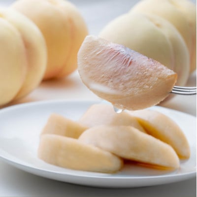 【2026年発送】岡山県産　白桃 3玉　約800g【配送不可地域：離島】【1493865】