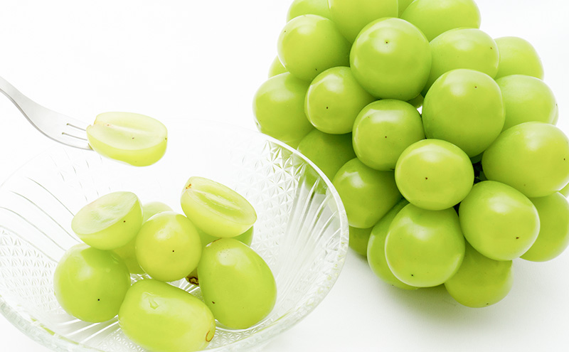 ぶどう 2026年 先行予約 シャイン マスカット 晴王 1房 700g以上 化粧箱入り マスカット ブドウ 葡萄  岡山県産 国産 フルーツ 果物 ギフト 高級ぶどう 大粒 種なし 贈答品 