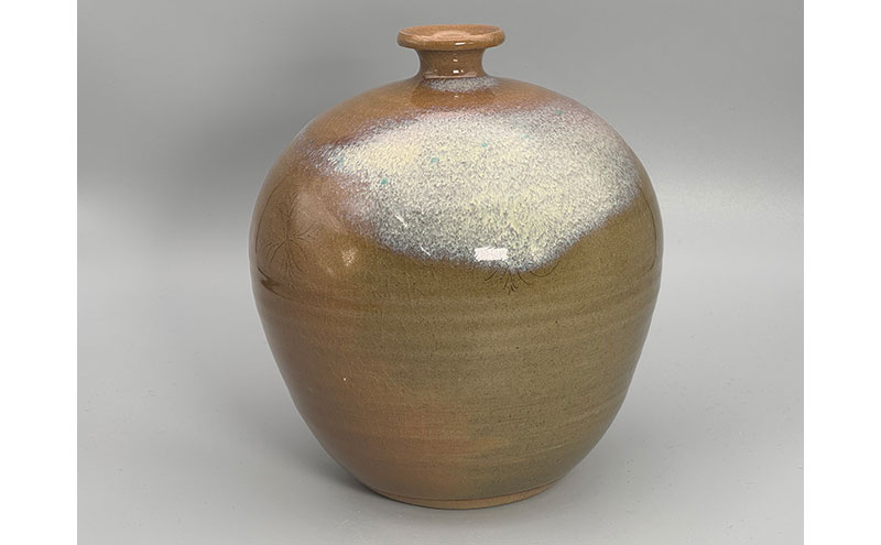 虫明焼 灰釉窯変青点文花入(黒井千左 作) 工芸品 インテリア 雑貨 日用品