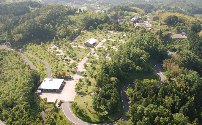 赤磐市 吉井竜天オートキャンプ場（ コテージ 利用券 ） キャンプ アウトドア 旅行 キャンプ場