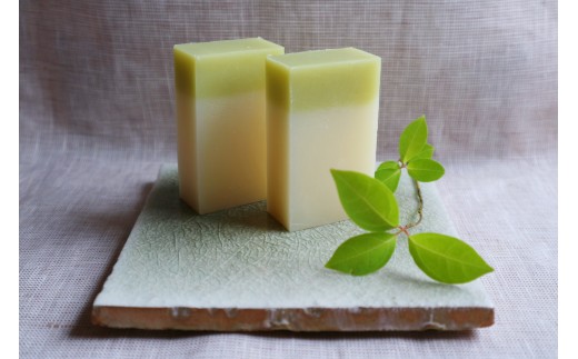 【 マツリカサボン 】 オーガニック石けん （クロモジ） 75g 1個 ご自宅用 / オーガニック 生せっけん 自然素材 石鹸 岡山 真庭 蒜山 肌にやさしい こだわり 手作り 無添加 洗顔 MATSURIKA SAVON 【savon021-01】