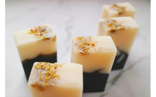 【 マツリカサボン 】 オーガニック石けん （ひのきベルガモット） 75g 1個 ご自宅用 / オーガニック 生せっけん 自然素材 石鹸 岡山 真庭 蒜山 肌にやさしい こだわり 手作り 無添加 洗顔 MATSURIKA SAVON 【savon020-01】