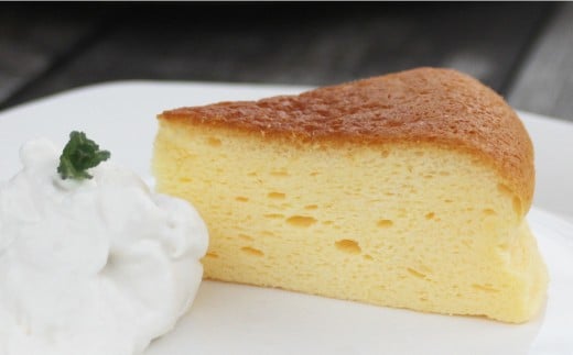 蒜山高原チーズケーキ（スフレ） / 岡山県 蒜山 真庭 蒜山ジャージー牛乳 チーズケーキ ケーキ スフレ クリームチーズ お土産 手土産 贈り物 プレゼント 【配送不可地域：北海道／沖縄県／離島】【jujy043-01】