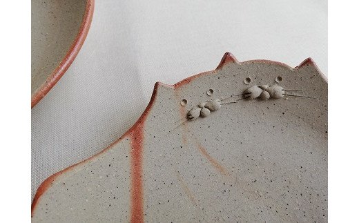 備前焼　なかよし猫皿（小）