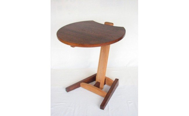 楢のティーテーブル