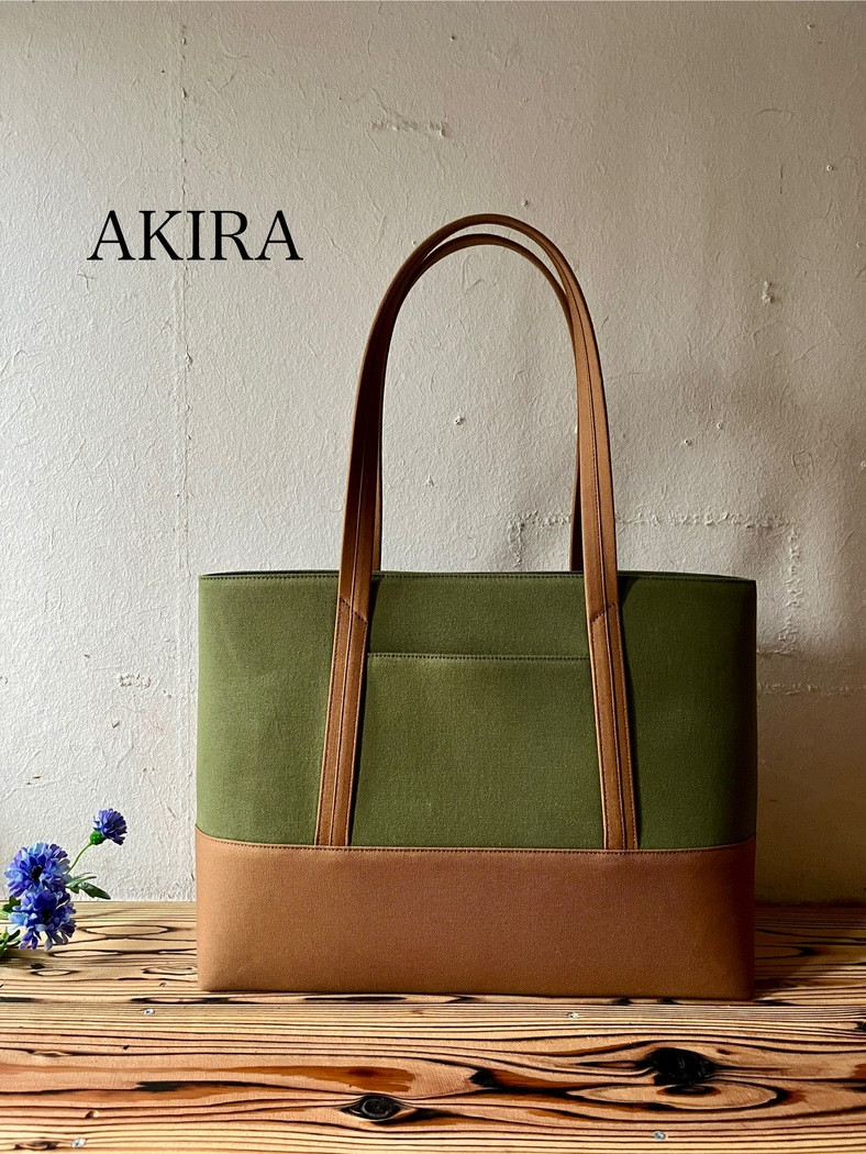 【 AKIRA オリジナル】【マツコの知らない世界 で紹介されました！】大きなトートバッグ メンズショルダータイプ カーキ帆布×茶色 A4対応 大きい 大容量 軽量 軽い 横型 日本製 キャンバス 肩掛け 通勤 通学 上質 カジュアル オシャレ シンプル レディース 男女兼用 カバン 鞄 バック