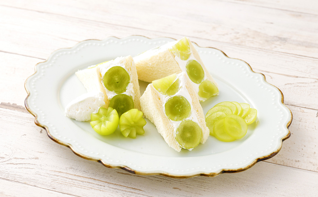 シャインマスカット 約1.3kg以上（2房） 【2026年10月下旬-11月下旬発送予定】 シャイン マスカット ぶどう 葡萄 ブドウ 果物 くだもの フルーツ ギフト お取り寄せ 国産