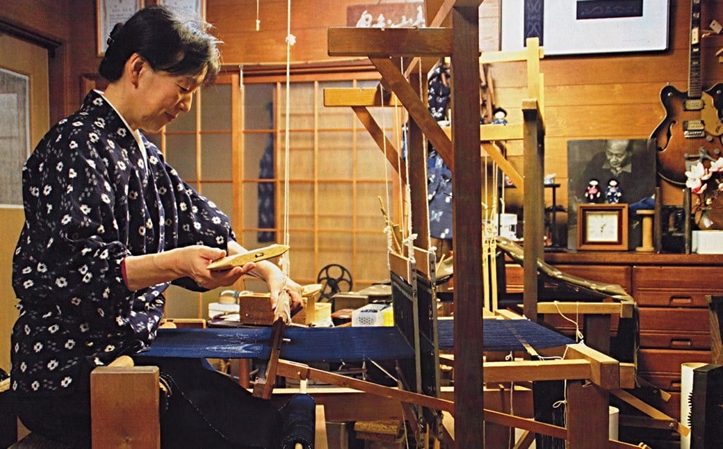 手織り作州絣 ロングテーブルクロス 1枚 360mm×1,800mm ／ 絣 手織り 作州絣 綿 民芸品 伝統工芸 岡山県 美咲町