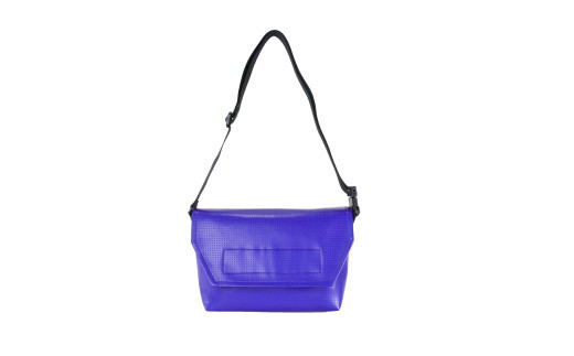 メッセンジャーバッグ S ブルー M003S