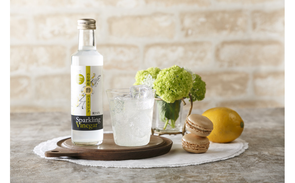 ãæ¯ã®æ¥ã®ãããã®ãé
¢ã»é
¢ããŒã¯ãªã³ã°è©°ãåãããåç²§ç®±å
¥ã8æ¬ ïŒã®ã檞檬é
¢ïŒ3åæ¿çž®ã¿ã€ã200mlÃ4æ¬ã»ã®ã檞檬é
¢ããŒã¯ãªã³ã°200mlÃ2æ¬ã»ã®ããã«ãŒããªãŒé
¢ããŒã¯ãªã³ã°200mlÃÃ2æ¬ïŒ