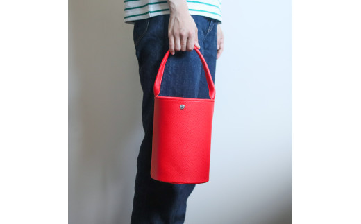 ＼年内発送／バケットバッグ/レッド E136