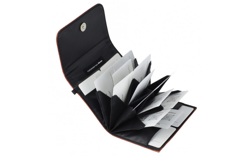 FUKUNARY はちのす カードケース 最大17枚 大容量 / ブラウン M069