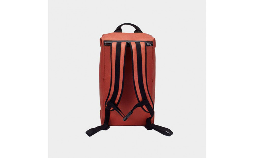 バックパック / ブラウン M015