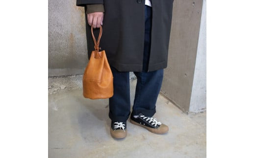 巾着ポーチ 栃木レザーWコガシ/淡茶 L012