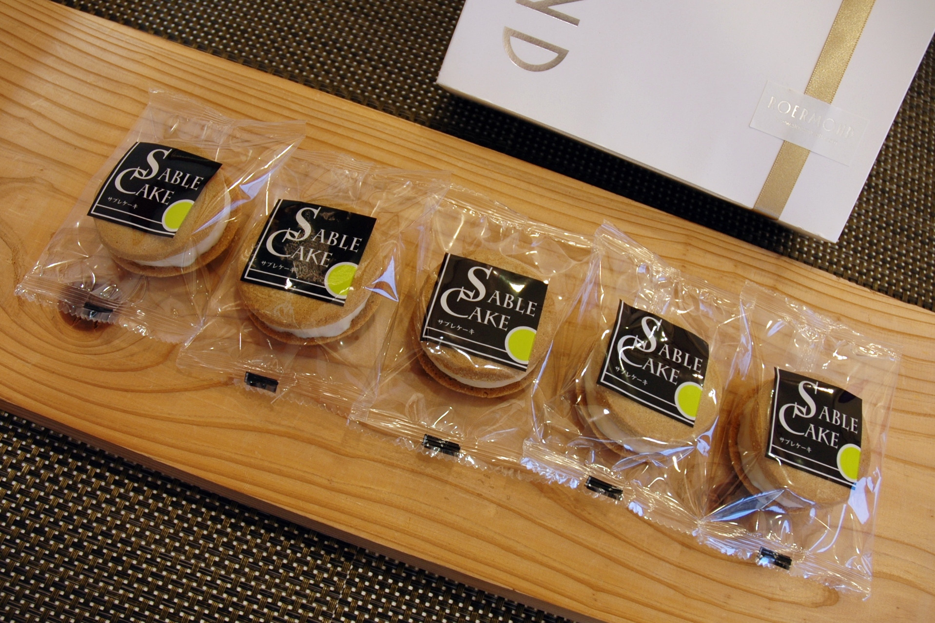 こだわりの味わいでシリーズ販売100万個超！広島レモンのサブレケーキ 8個入