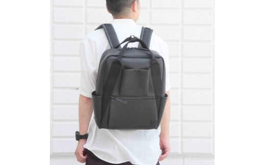 ＼年内発送／バックパック / ブラック E088
