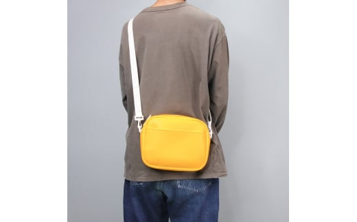 ＼年内発送／ショルダーバッグ/ イエロー M126
