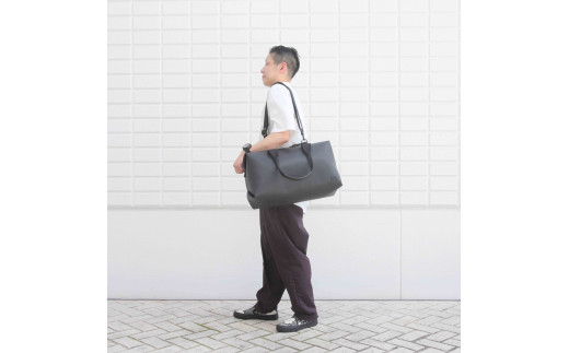 ＼年内発送／スポーツバッグ / ブラック E013