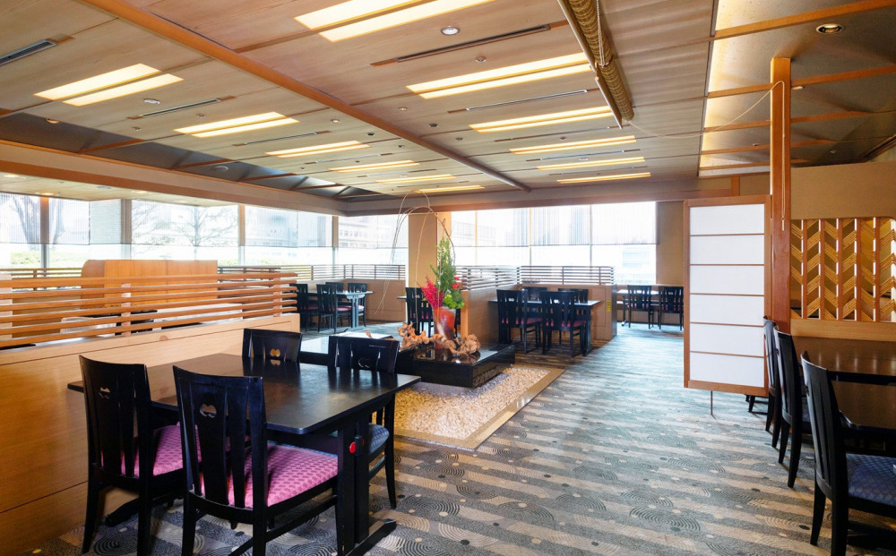 繝ゥ繝ウ繝√壹い縺企」滉コ句虻縲縲6F譌・譛ャ譁咏炊 魃牙沁縲代蝗帛ュ」縺ョ闃ア莨壼クュ