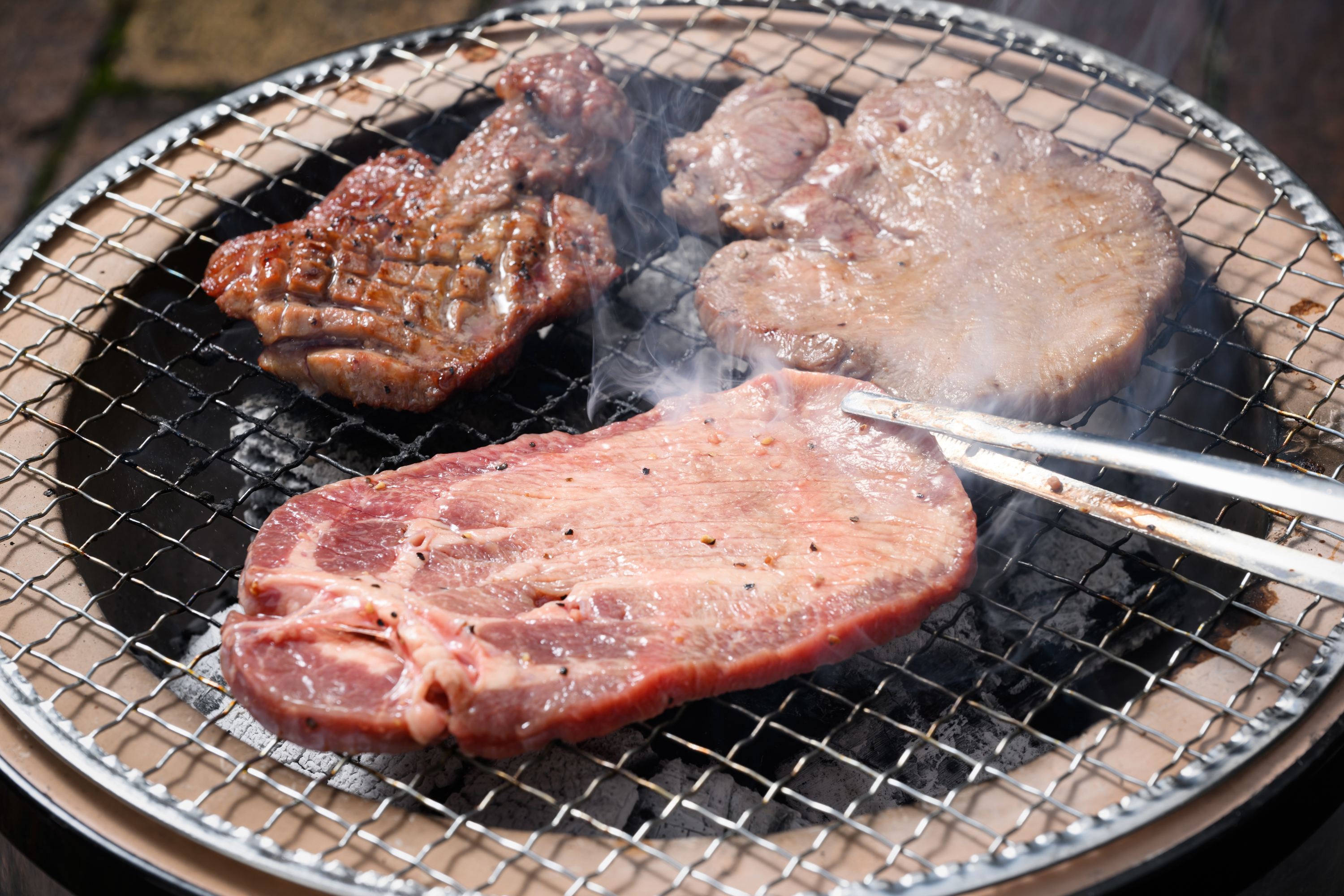 【厚さが選べる】牛タン1.8kg 尾野精肉店の牛タン瀬戸内レモン塩だれ｜選べる厚さ 厚切り 薄切り 塩だれ 瀬戸内レモン 数量限定 サイズ不揃い 訳あり 真空パック 小分け 冷凍 牛肉 牛タン 広島県 竹原市　※離島への配送不可