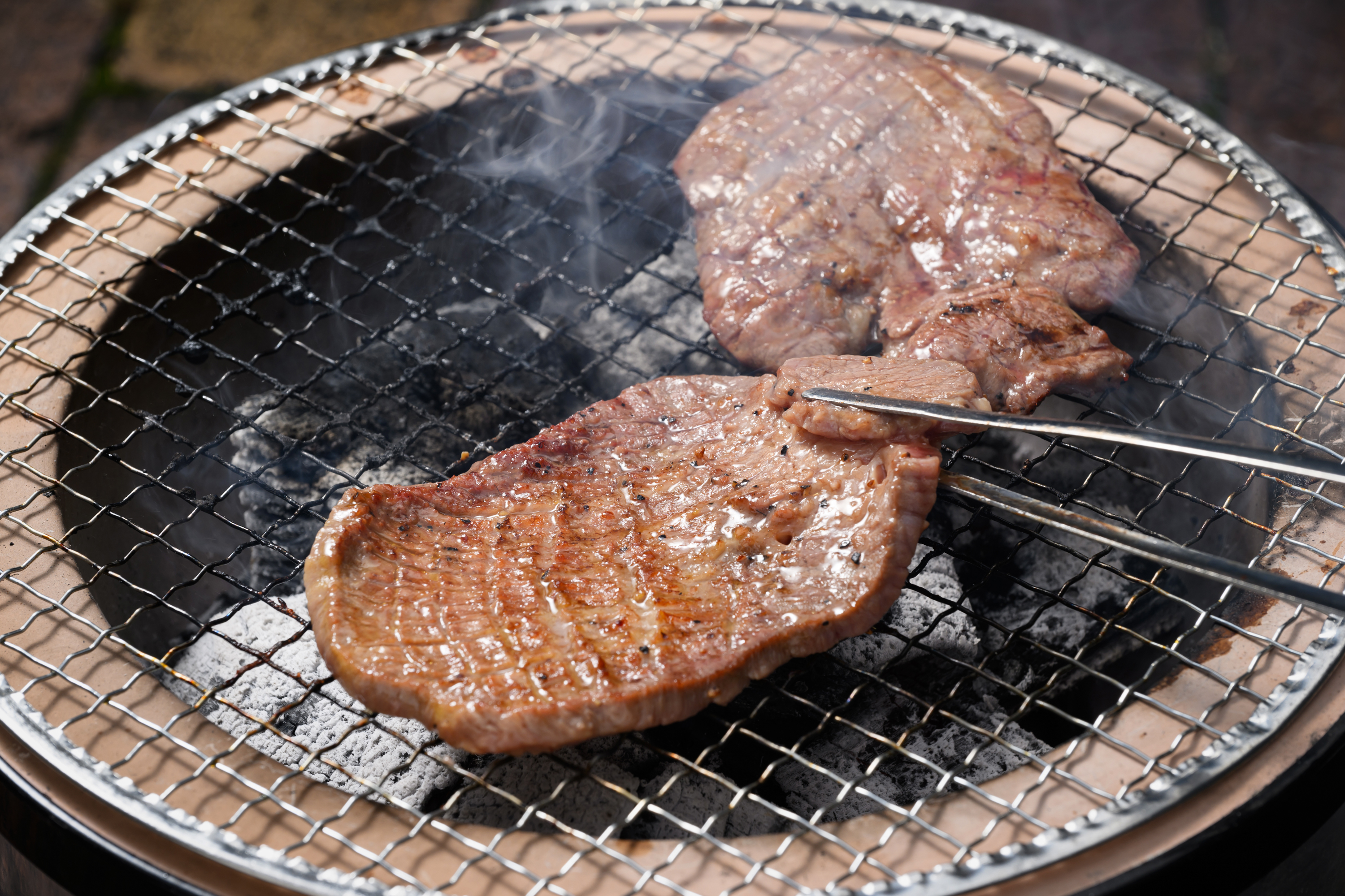 【厚さが選べる】牛タン2.1kg 尾野精肉店の牛タン瀬戸内レモン塩だれ｜選べる厚さ 厚切り 薄切り 塩だれ 瀬戸内レモン 数量限定 サイズ不揃い 訳あり 真空パック 小分け 冷凍 牛肉 牛タン 広島県 竹原市　※離島への配送不可