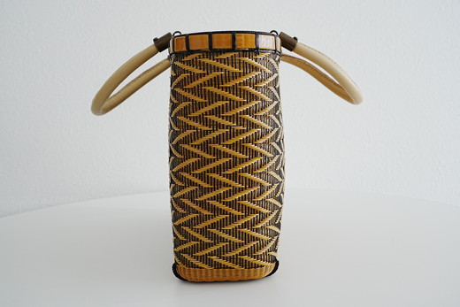 竹工芸品手提げバッグ（斜め十字編み）