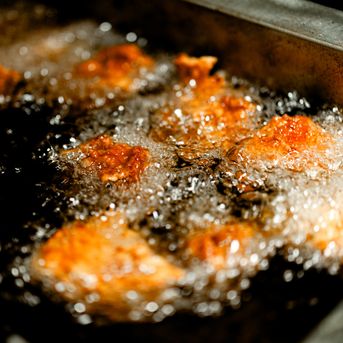 からあげ 4パック（350g×4）おまけのソース付き 唐揚げ から揚げ 鶏肉 味付き 秘伝のタレ お弁当 おかず パーティー 冷凍 167004