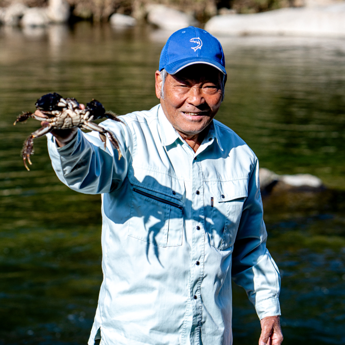 広島県産　天然活きモクズガニ（オス・メス混合/1kg） 天然 サイズ混ざり 国産  藻屑蟹 川蟹 川ガニ 上海蟹  唐揚げ 味噌汁 蒸し 茹で ボイル レシピ付き 170001