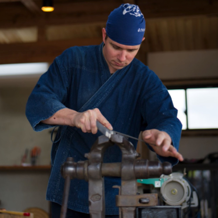 外国籍刀匠として初めて「現代刀職展 新人賞」受賞　ジョハン・ロイトヴィラーによる日本刀鑑賞会チケット 2名様分 体験 刀 日本文化 伝統文化 195005