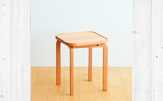 No.1046-09 府中市の家具 COCCO Stool　チェリー　生地：スカイブルー