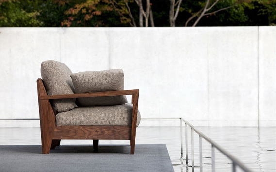 No.829-04 （ウォールナット）AUTHENTICITY SOFA E M（モカ）