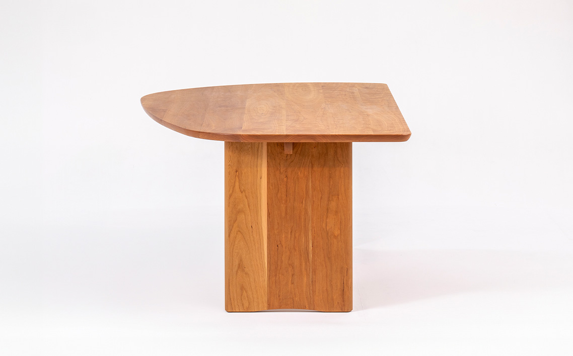 府中家具　ダイニングテーブルARCIII　W1600　レッドオーク  No.1202-01