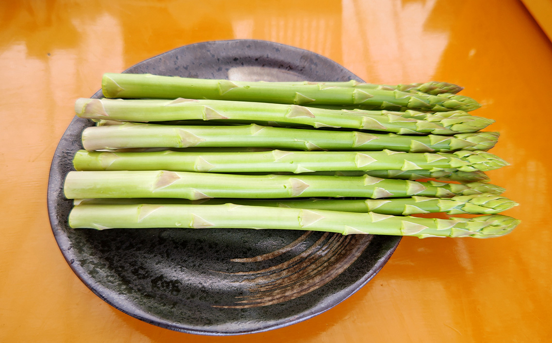 No.1095 上下七色農園 アスパラガス　2L・Lサイズ　ダンボール（1.2kg）