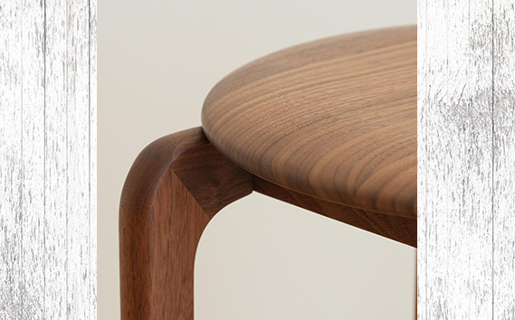 No.610-01 府中市の家具　LISCIO Stool（4本脚）ウォールナット