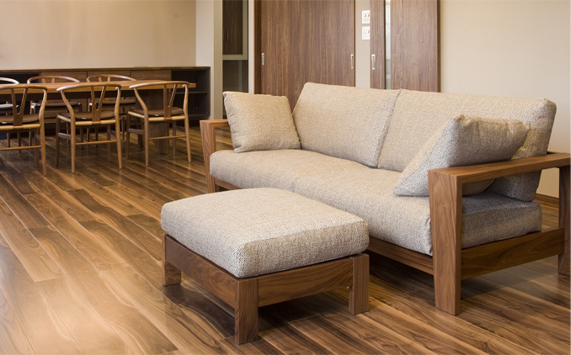 No.1119-04 ïŒãŠã©ãŒã«ãããïŒAUTHENTICITY FINE OTTOMAN LT RBïŒããŒãºãã©ãŠã³ïŒ