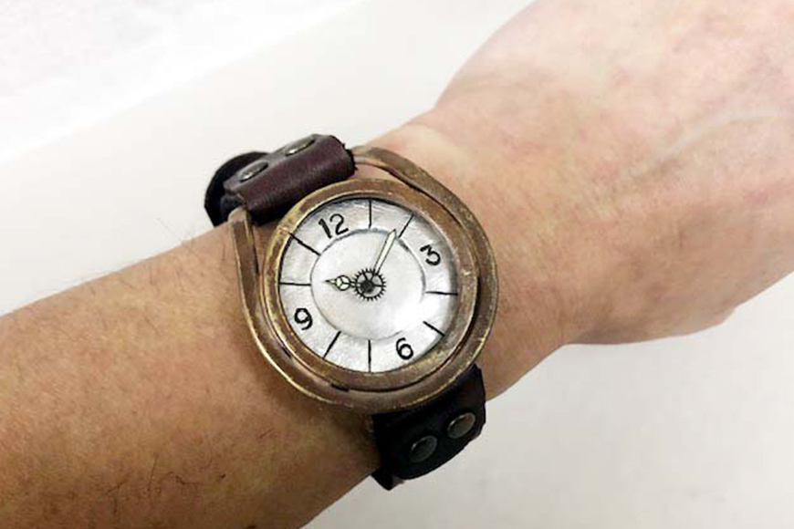 HR24の手作り時計　A（男女兼用）こげ茶 ファッション小物 雑貨 日用品 