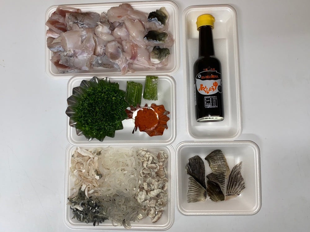 【北海道・東北・沖縄・離島配送不可／着日指定必須】2025年11月以降発送 活とらふぐ刺身 3～4人前 ふぐ 刺身 ふぐ刺し フグ トラフグ