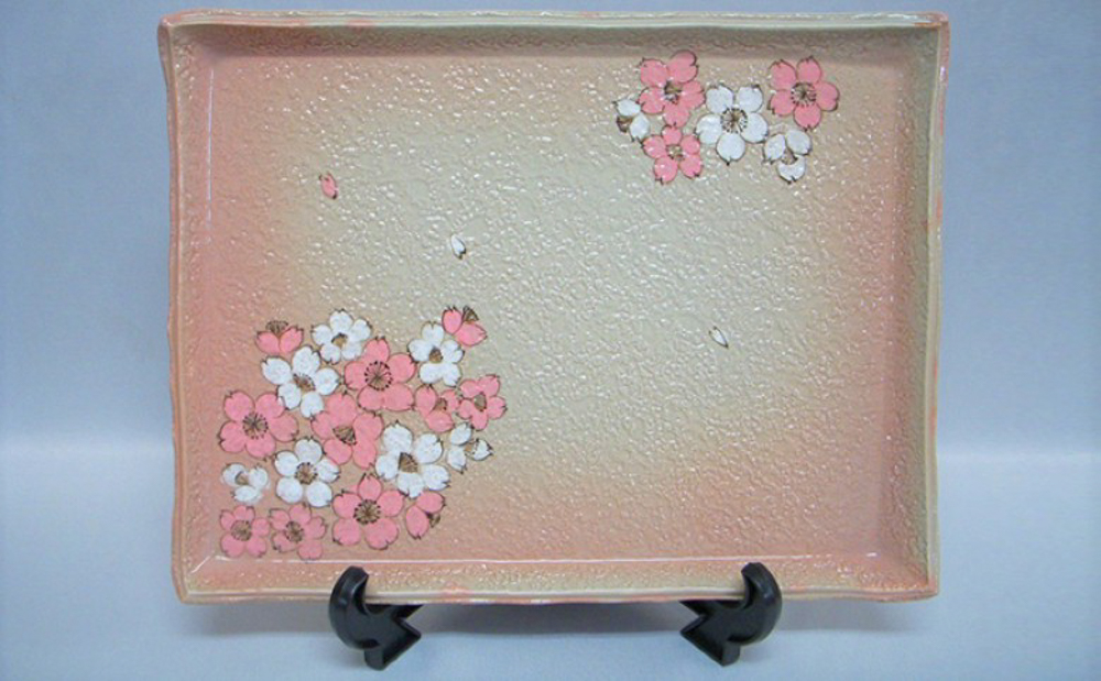 萩焼 桜散し足付角皿(皿立て付き)