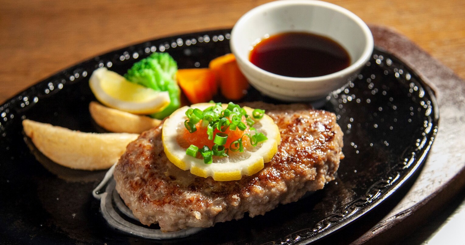 紅屋お食事券5,000円 有限会社べにや 山口県 防府市 B55 ハンバーグ 専門店 老舗 お食事券 チケット ランチ ディナー テイクアウト