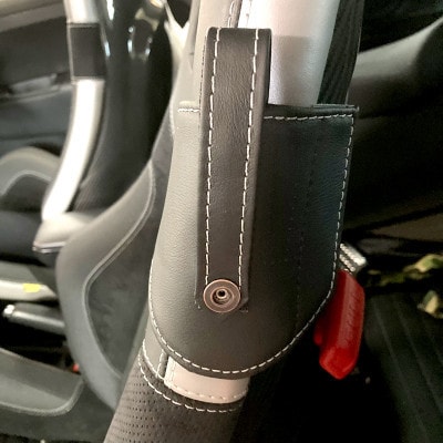 アバルト500-595サベルトシート専用右ハンドル助手席シートベルトガイド【1678992】