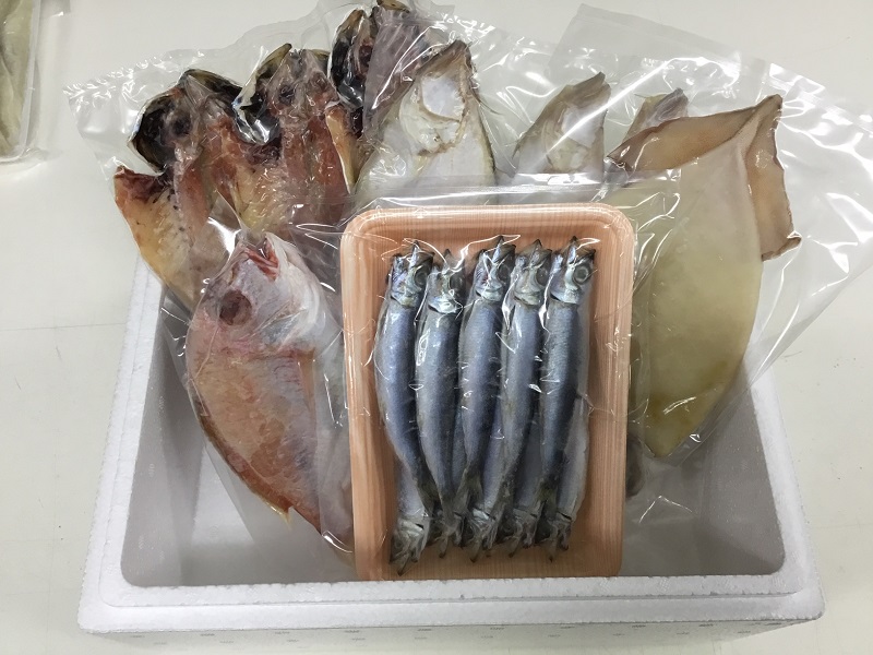 (10006)干物 山口県産 干物セット アジ開き カレイ 連子鯛 するめいか開き うるめ丸干し 詰合せ 新鮮