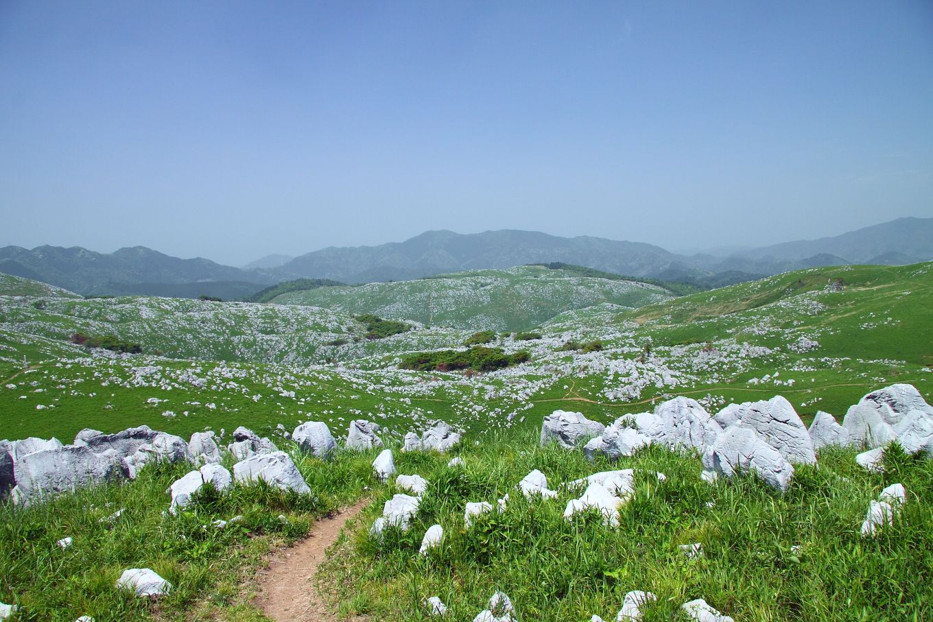 秋吉台などの美しい自然を守る取り組み