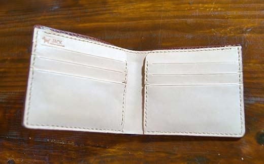 本革製二つ折り札入れ (コインケースなし)＜グリーン＞ ハンドメイド 国産牛ヌメ革 二つ折り 札入れ 財布 本革 レザー 革製品 贈り物 ギフトグリーン  F6L-1295