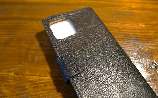 本革製手帳型iPhoneカバー iPhone12ProMax用 ＜レッド＞ 国産牛ヌメ革 スマホ 手帳型 カバー iPhone iPhone12 iPhone12Pro 本革 レザー 革製品 レッド  ファッション小物 ファッションアイテム ファッション F6L-313