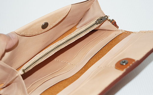 本革製長財布 (小銭・カード・お札ほか)＜ブラック＞ 国産牛ヌメ革 ハンドメイド 財布 長財布 ウォレット 本革 レザー 革製品 贈り物 ギフト ブラック  サイフ ファッション F6L-293