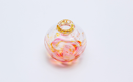 ＜ガラス作家 川田絢子＞花器「春の風」 硝子 ガラス 花器 花瓶 川田絢子 贈り物 ギフト  工芸品 F6L-1239