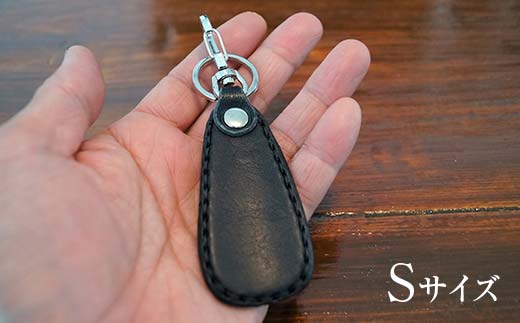 本革製携帯靴べら(Ｓ)＜グリーン＞ 牛革 本革 小型 靴べら キーホルダー 国産牛革 革製品 贈り物 ギフト 国産 グリーン  F6L-1286
