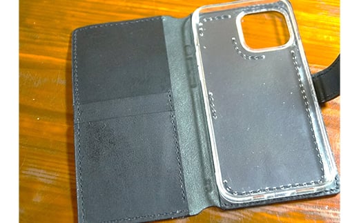本革製手帳型iPhoneカバー iPhone13ProMax用 ＜ブラック＞ 国産牛ヌメ革 ハンドメイド スマホ 手帳型 カバー iPhone iPhone13ProMax 本革 レザー 革製品 黒 ブラック  ファッション小物 ファッションアイテム F6L-342